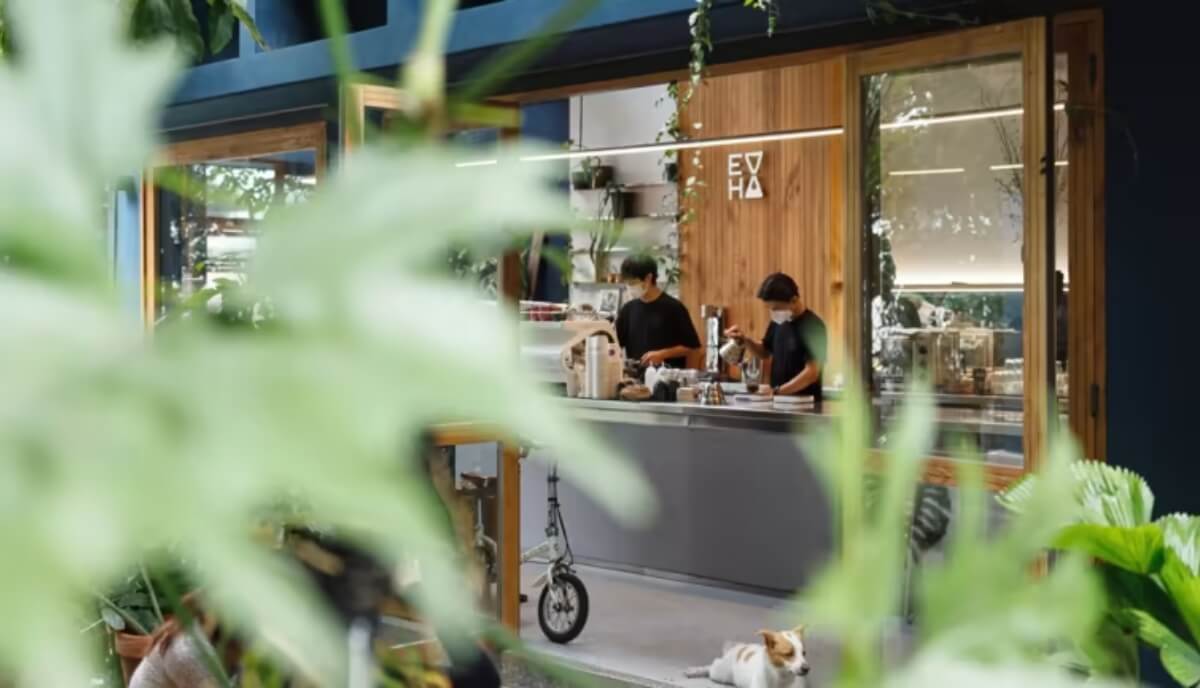 Owned by 29-year-old Tran Le Minh Truc, Every Half is one of Saigon's hottest new cafes. "Every cup can be the best coffee of your life, just from how you feel about it, how you understand and appreciate coffee," said Tran. (Photos by Mervin Lee)