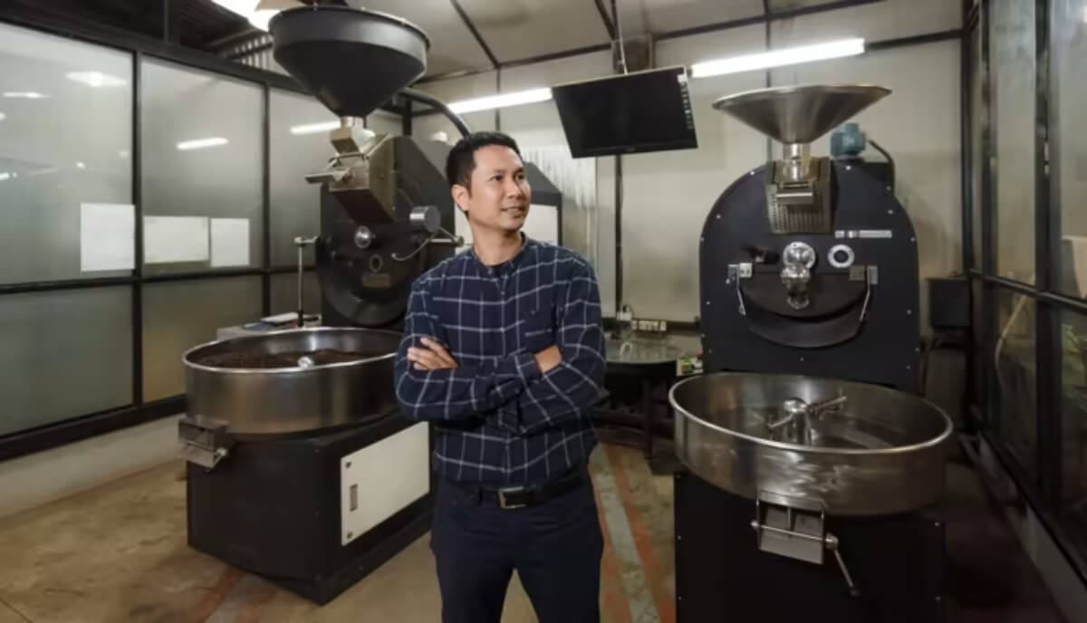 Vietnam's new wave of coffee appreciation can be traced back to around 2014 when La Viet -- a supply company, roastery and chain of specialty cafes now dotted across the country -- started offering quality beans at affordable prices. "It was a difficult process, especially eight years ago, introducing quality coffee to the local market," said La Viet's founder Tran Quang. (Photos by Mervin Lee)