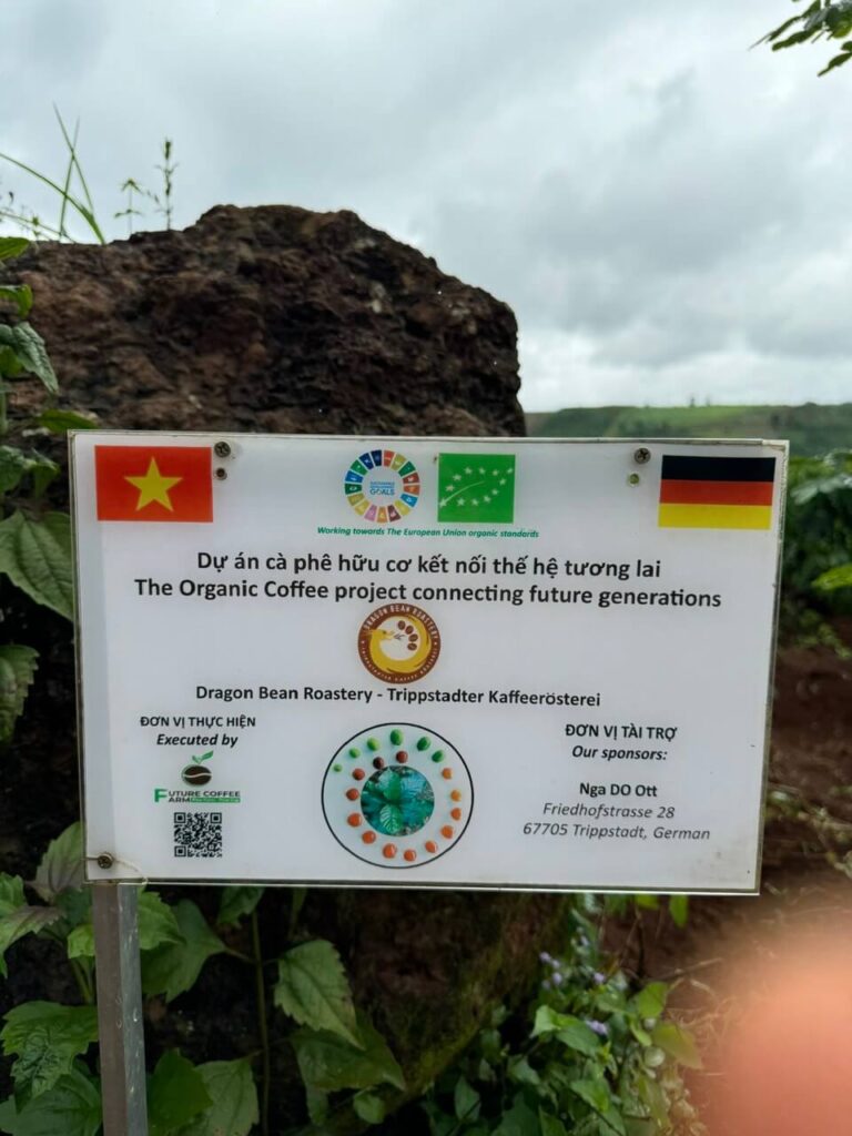 Ảnh Khách Hàng Dragon Bean Roastery Future Coffee Farm